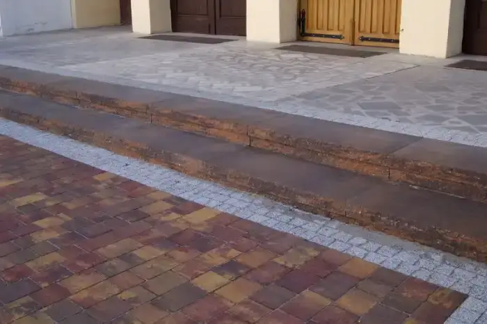 Schody zewnętrzne z kostki brukowej
